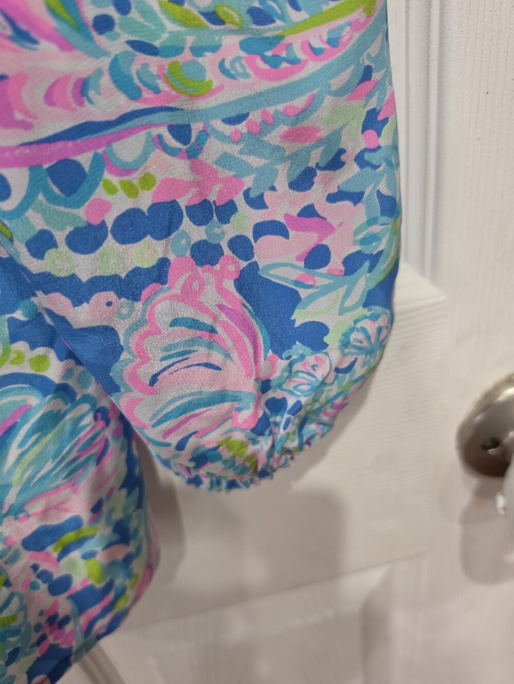 Lilly Pulitzer Elsa Silk Top Multi Via Del Mar size Large - Picture 8 of 16